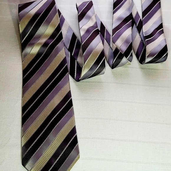 Carlo Monza, Italie,  All silk necktie,  made in china, stripped silver pattern - Picture 5 of 16